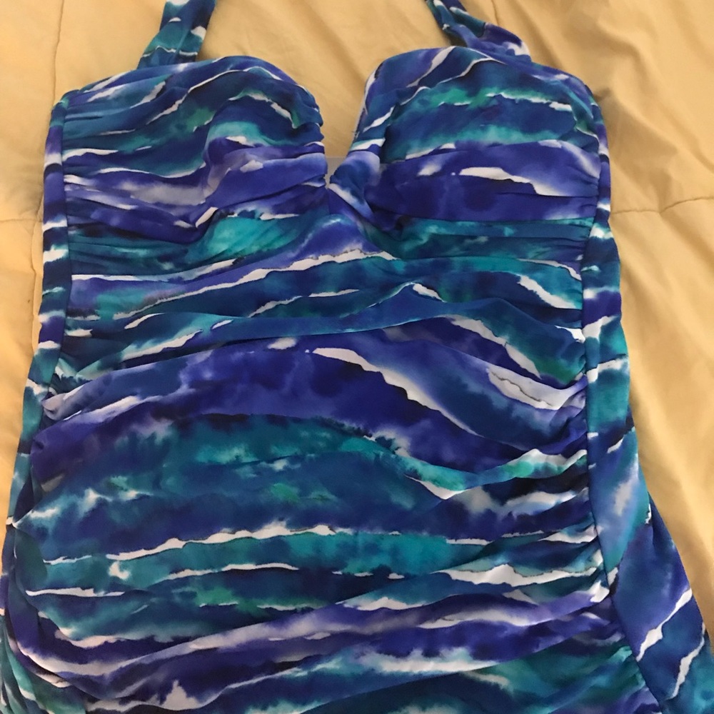 Swim top